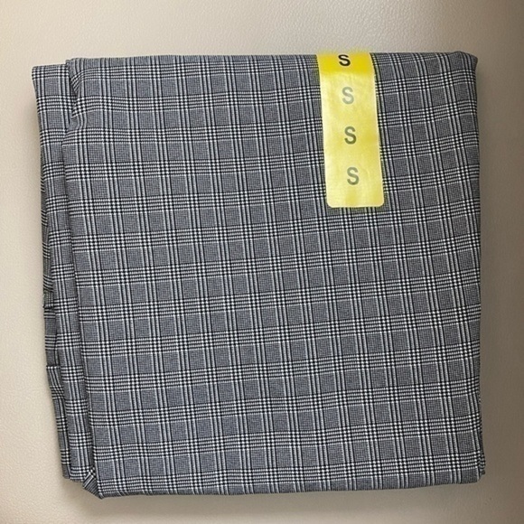 Hilary Radley | Woman Pull On Dress Pants | Checkered - Picture 4 of 4